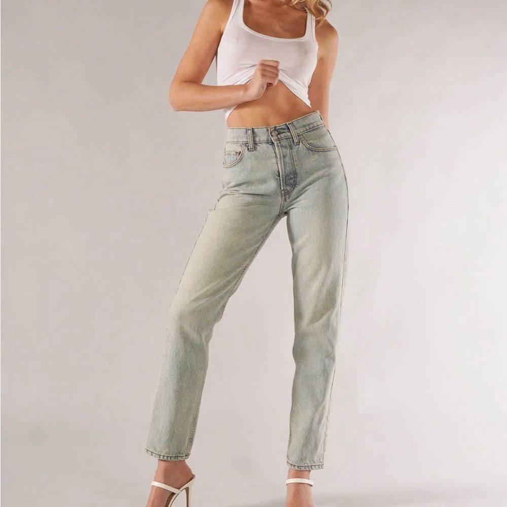 Revise Denim Ex-Boyfriend Player One Wash Jeans Size 23 NWT
